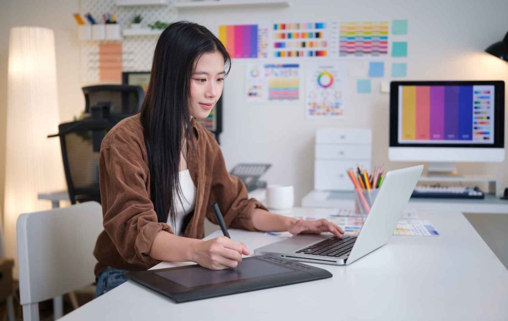 חברה להפקת תוכן קריאייטיבי
